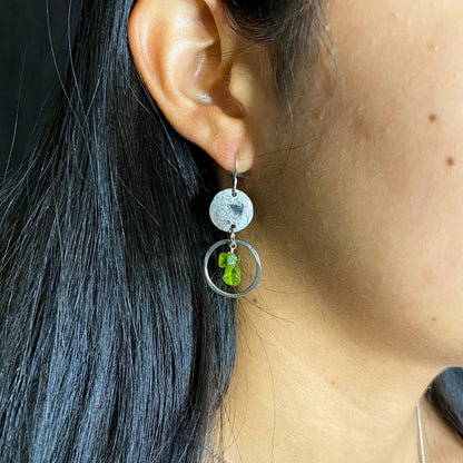 iron and peridot jewelry set, blacksmith made jewelry, peridot jewelry, 6th anniversary gift for wife, peridot bracelet, peridot earrings